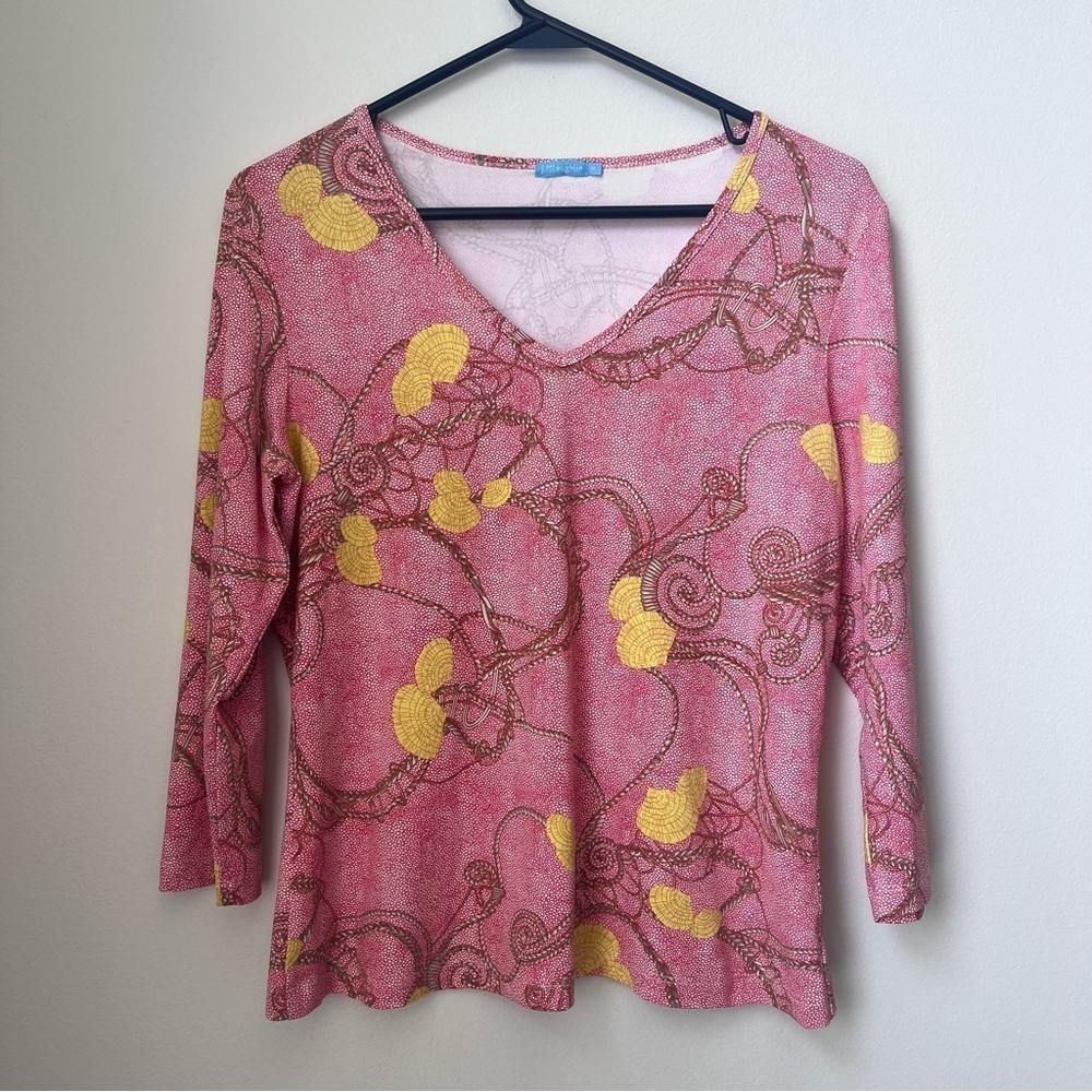 J. McLaughlin Catalina Cloth Red Rope & Shells Stretch V Neck Shirt Size Medium